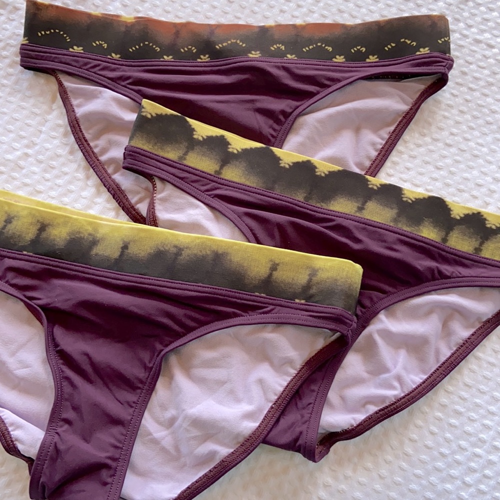 NEW! ATHLETA XS Tide Purple Tie Dye Hipster Bikini